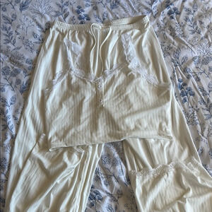 Women's White Lace Trim Sleepwear Set